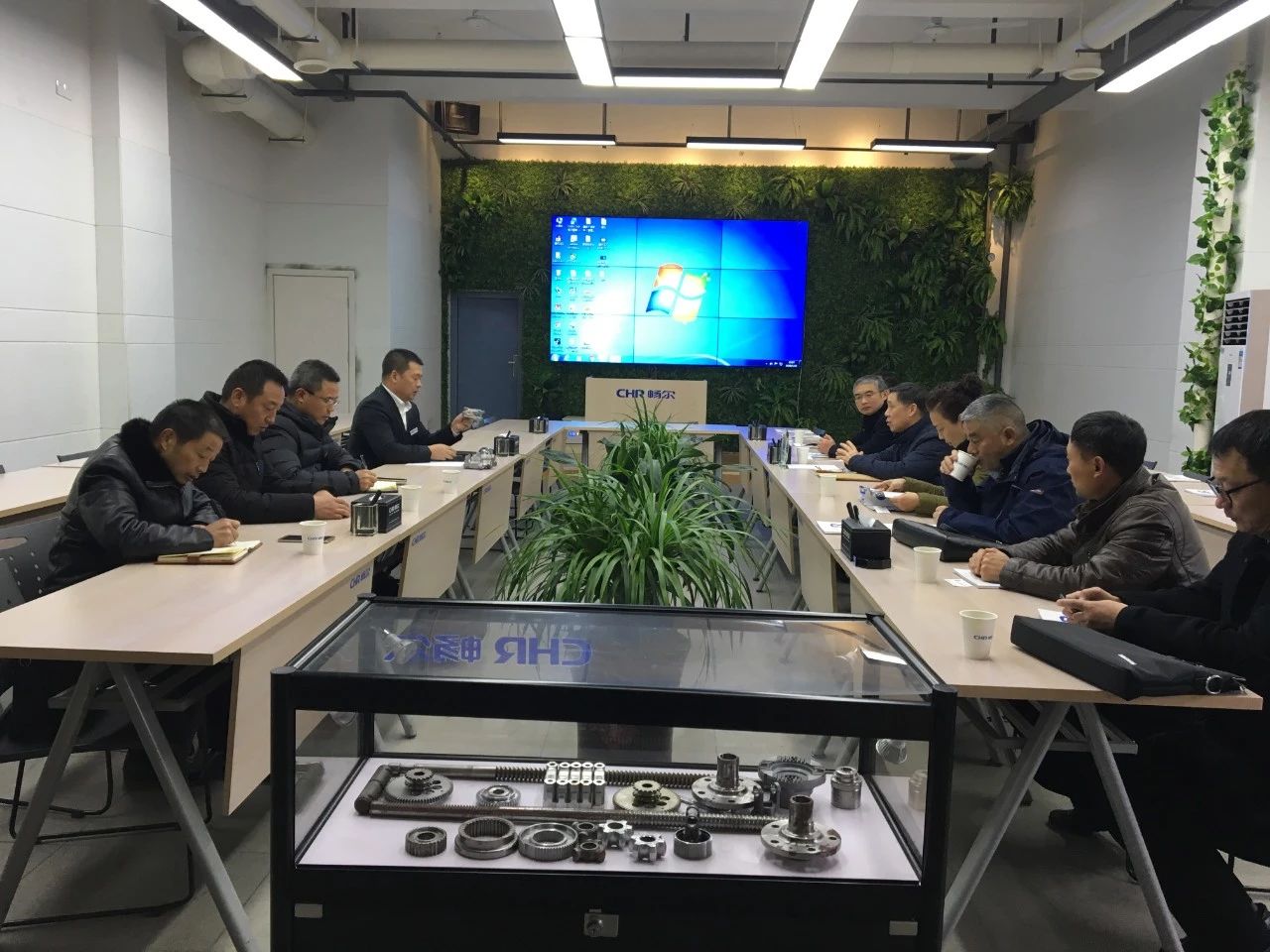 高端拉床,專用機床,內(nèi)拉床,外拉床,數(shù)控機床,自動化生產(chǎn)線,工業(yè)機器人,拉床,拉刀,自動化