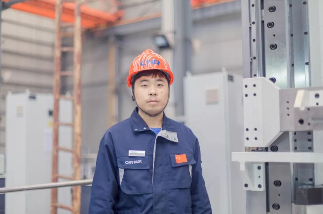 高端拉床,專用機床,內拉床,外拉床,數(shù)控機床,自動化生產線,工業(yè)機器人,拉床,拉刀,自動化