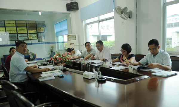 高端拉床,專用機床,內拉床,外拉床,數(shù)控機床,自動化生產線,工業(yè)機器人,拉床,拉刀,自動化