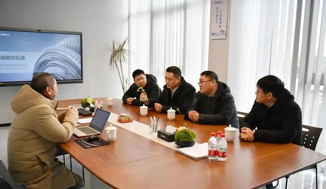 拉床,拉刀,自動化,高端拉床,專用機(jī)床,內(nèi)拉床,外拉床,數(shù)控機(jī)床,自動化生產(chǎn)線,工業(yè)機(jī)器人